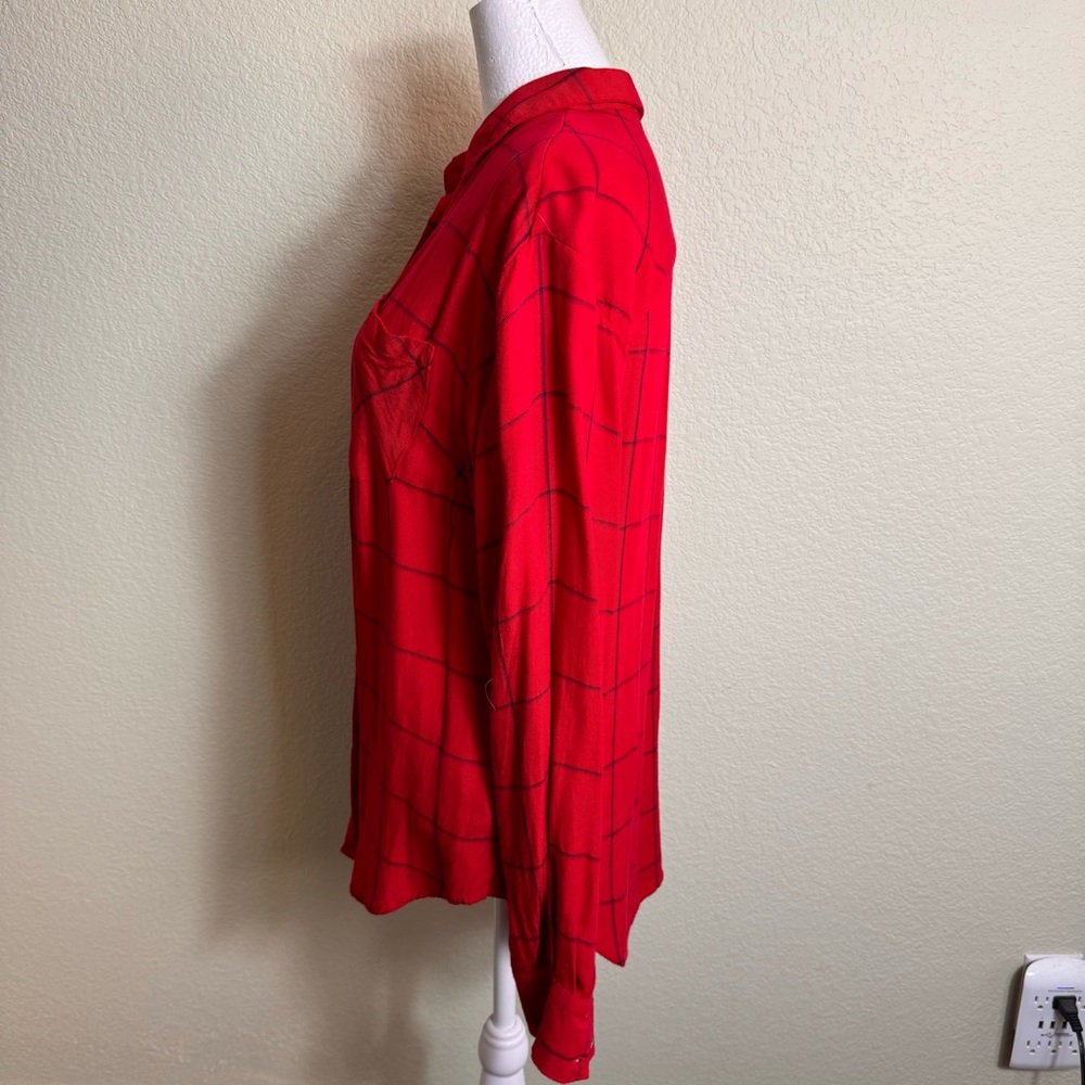 A New Day Women's Casual Long Sleeve Size Medium Top Shirt Blouse Red with Black - Picture 5 of 7